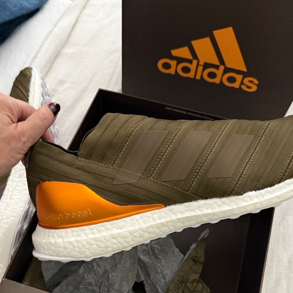 Adidas Khaki Green Slip-On Shoes - Picture 3 of 6